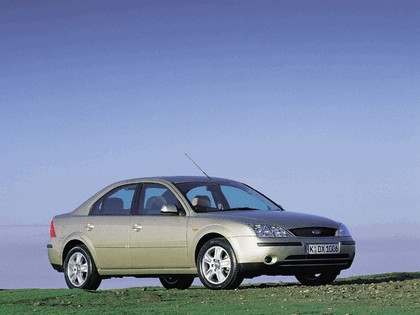 2000 Ford Mondeo sedan 7