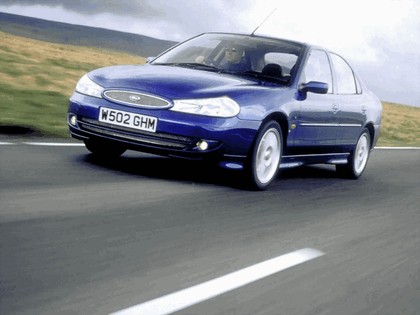 1999 Ford Mondeo ST200 sedan 3