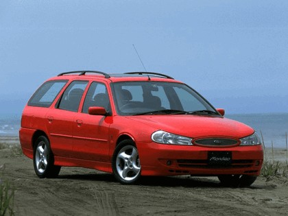 1996 Ford Mondeo GT station wagon - Japan version 4