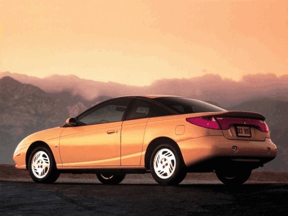 2001 Saturn SC 3