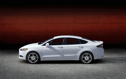 2012 Ford Fusion 34