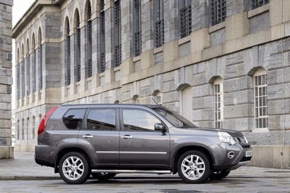 2012 Nissan X-Trail Platinum edition - UK version 9