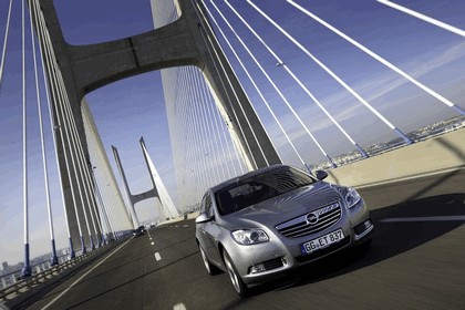 2012 Opel Insignia BiTurbo CDTI 1