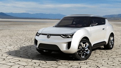 2012 SsangYong XIV-2 concept 4