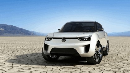 2012 SsangYong XIV-2 concept 5