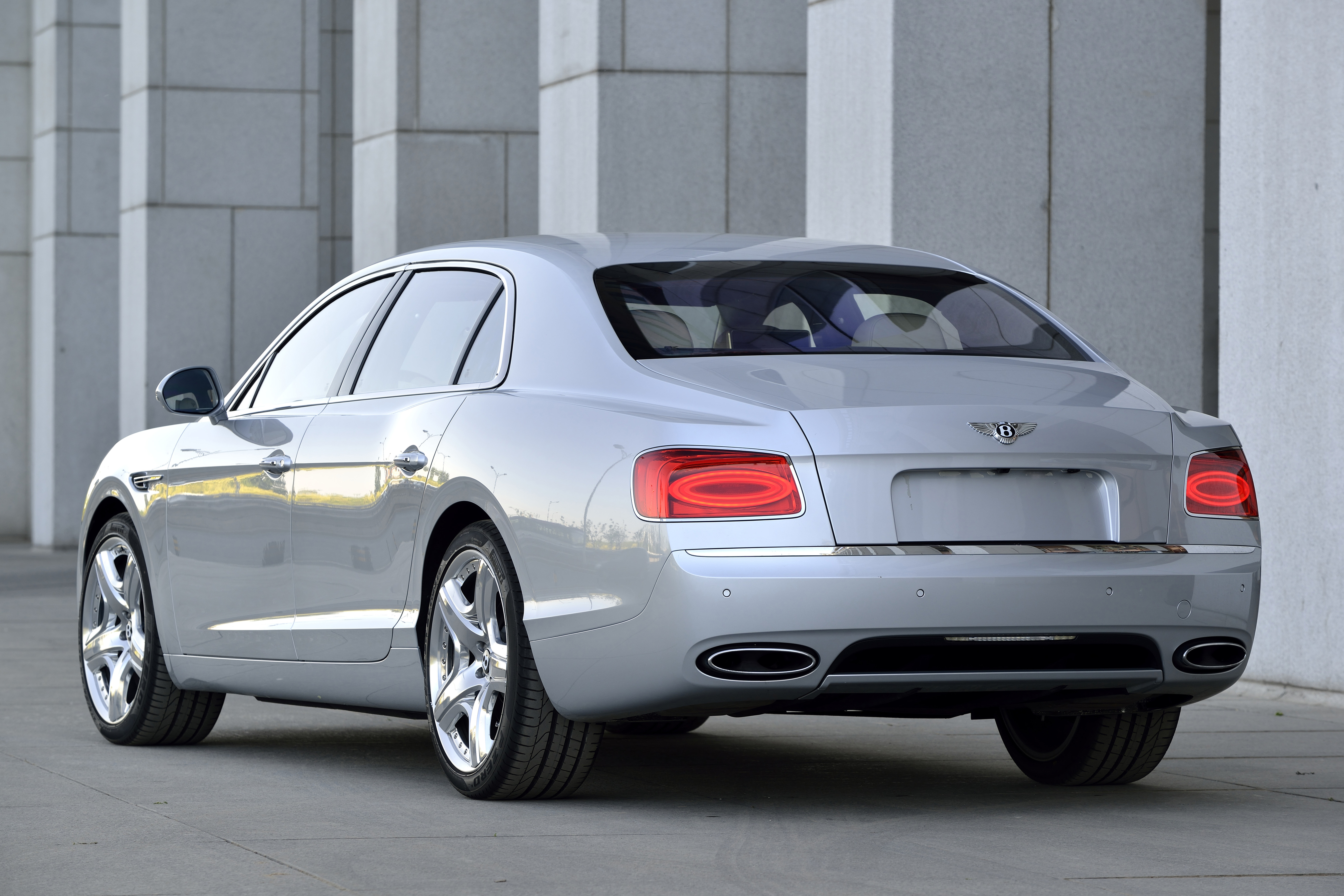 Bentley flying spur 2013