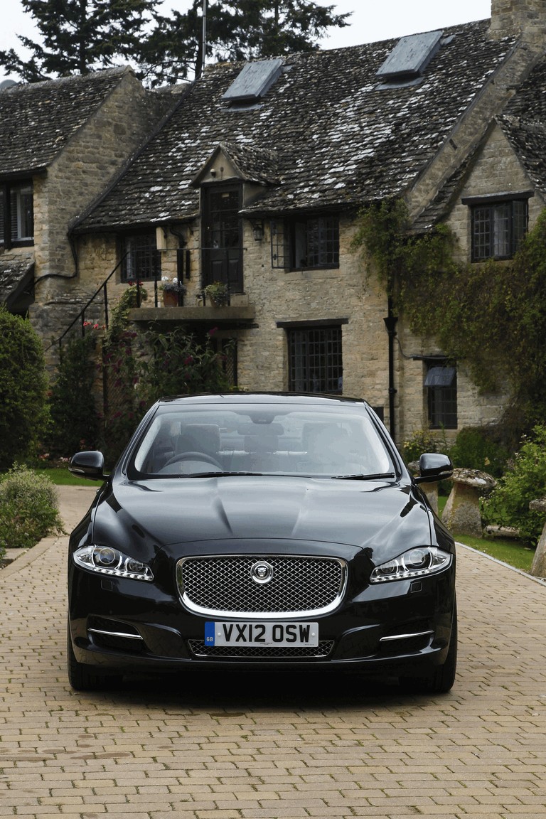 2012 Jaguar XJ - UK version 355399