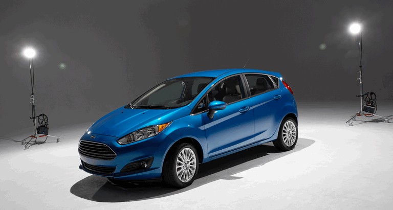 2014 Ford Fiesta 5-door - USA version 366825