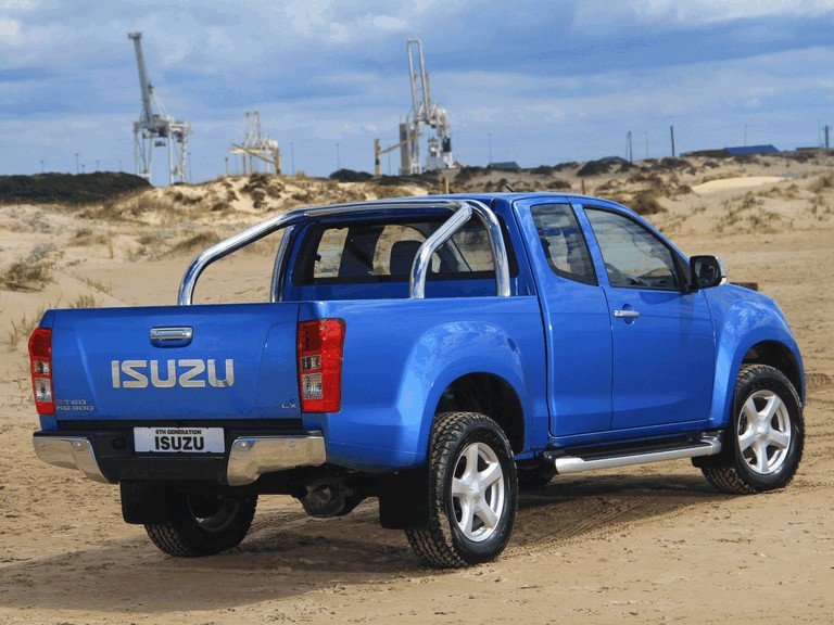 2013 Isuzu KB 300 Extended Cab 377428