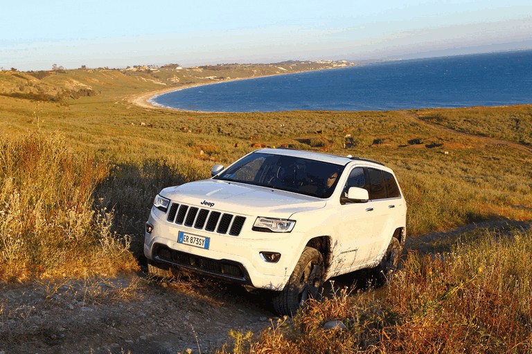 2013 Jeep Grand Cherokee Overland - Europe version 385189