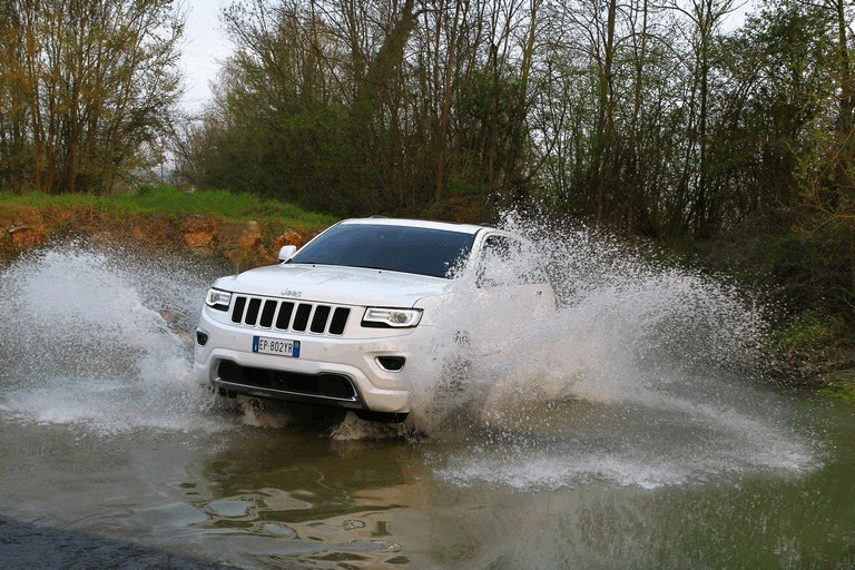 2013 Jeep Grand Cherokee Overland - Europe version 385208