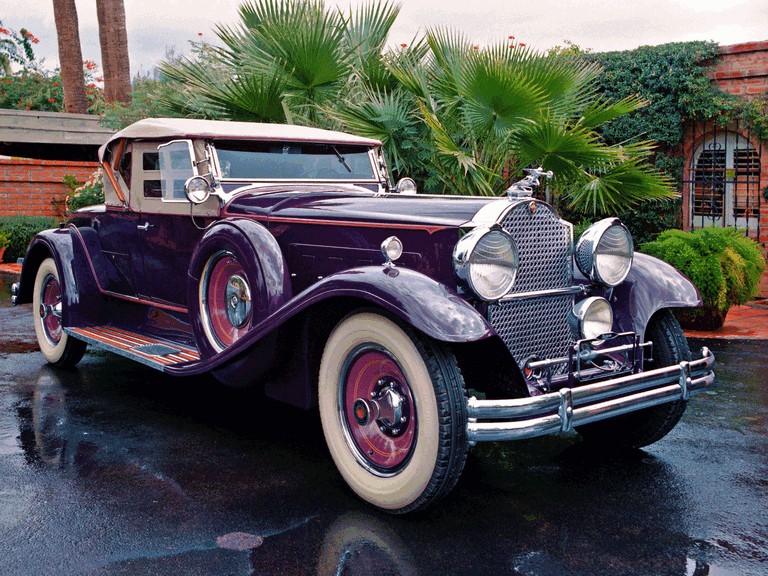 1930 Packard Deluxe Eight roadster by LeBaron 390325