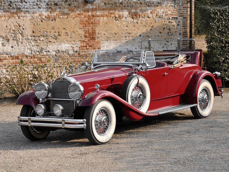 1930 Packard Deluxe Eight roadster by LeBaron 390330