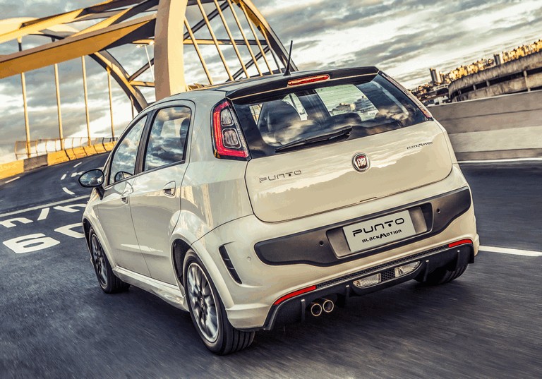2013 Fiat Grande Punto Crossover Rendered