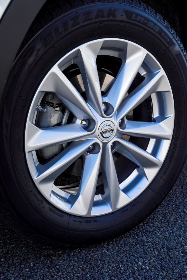 nissan qashqai hubcaps