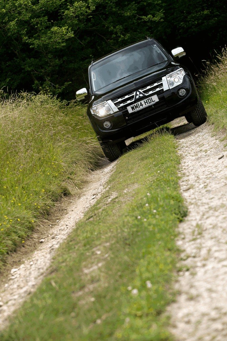 2014 Mitsubishi Shogun SWB Barbarian 415900