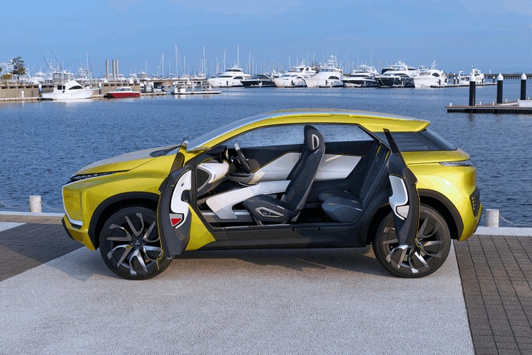 2016 Mitsubishi eX concept 444449