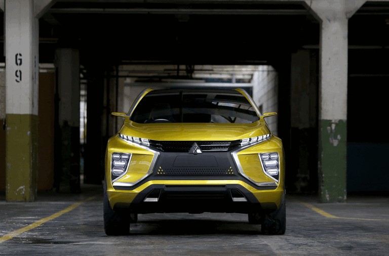 2016 Mitsubishi eX concept 444458