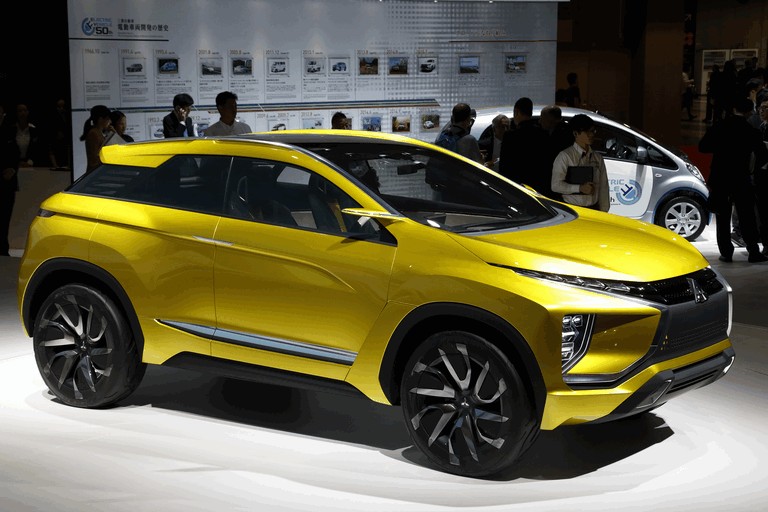 2016 Mitsubishi eX concept 444472