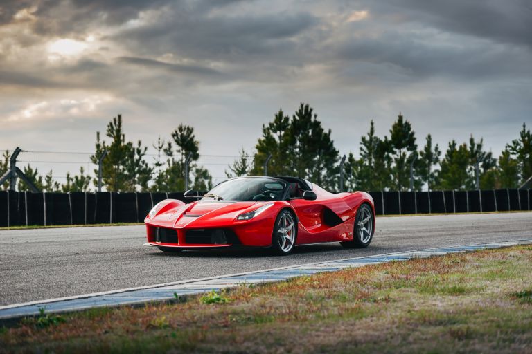 2016 Ferrari LaFerrari Aperta 749237