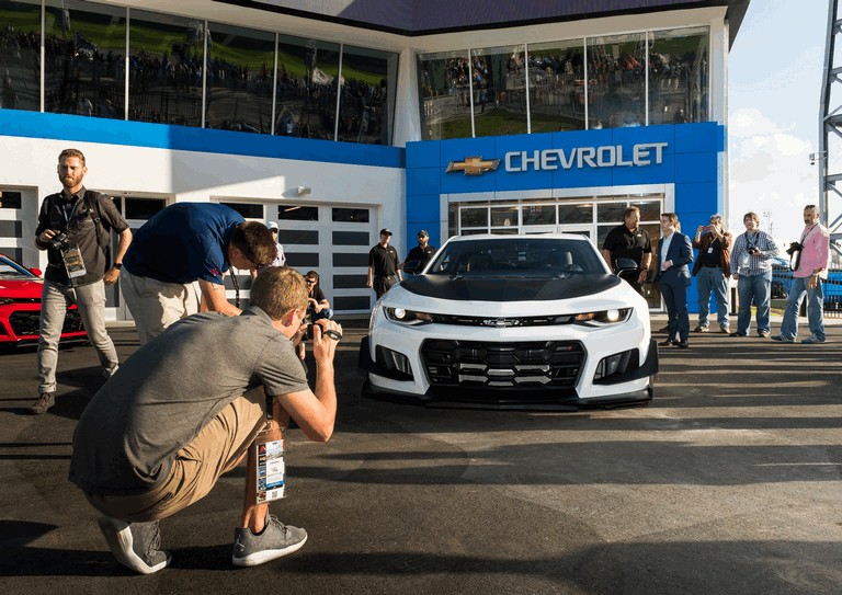 2018 Chevrolet Camaro ZL1 1LE 460424