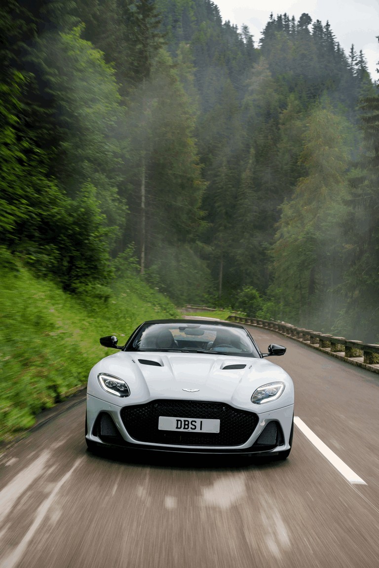 Aston Martin DBS Superleggera