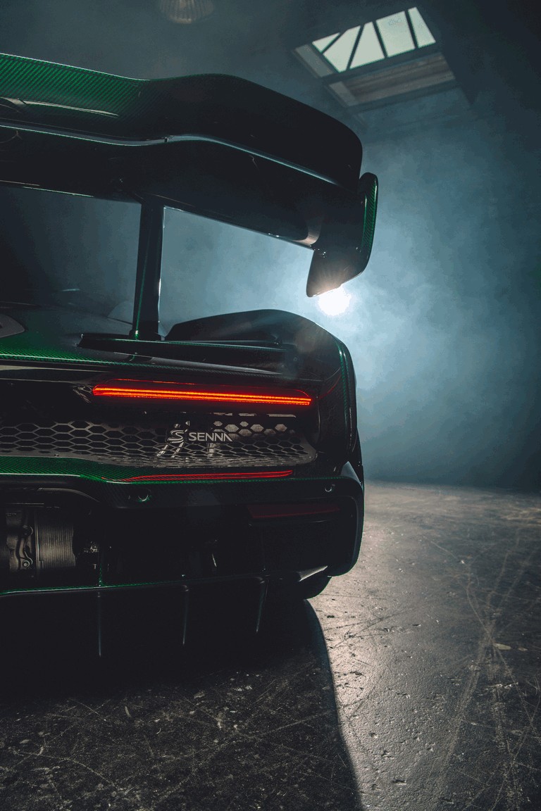 2018 McLaren Senna - emerald green 488607