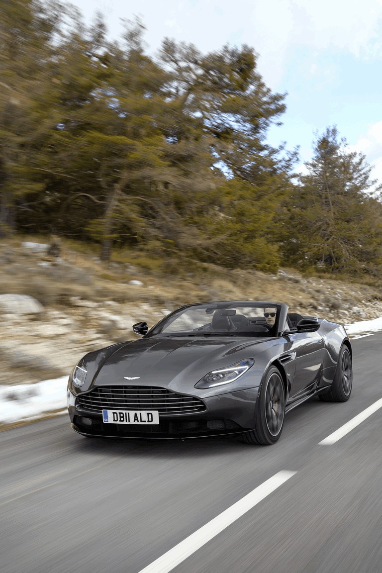 Aston Martin db11 2014