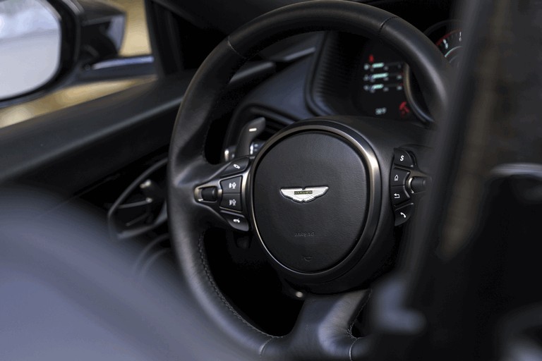 2018 Aston Martin DB11 Volante 493688