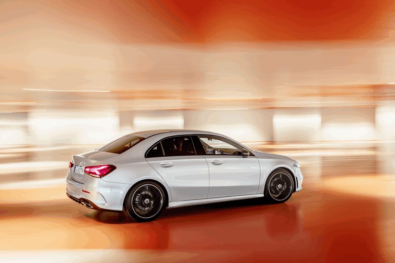 2018 Mercedes-Benz A-klasse sedan 491834