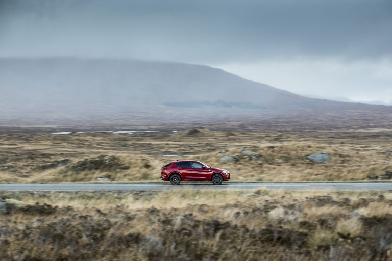 2018 Alfa Romeo Stelvio Quadrifoglio - UK version 515653