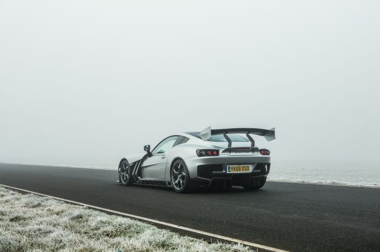 Ginetta Akula: o carro de rua com o toque de um carro de corrida