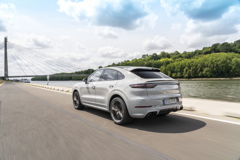 2020 Porsche Cayenne Turbo S E-Hybrid coupé #556073 - Best ...