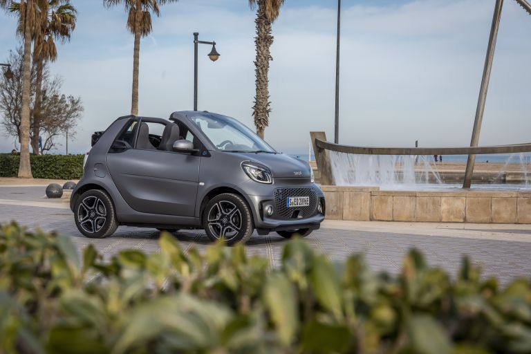 2020 Smart EQ fortwo cabrio 574548