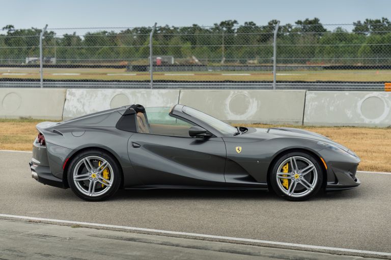 2019 Ferrari 812 GTS 720441