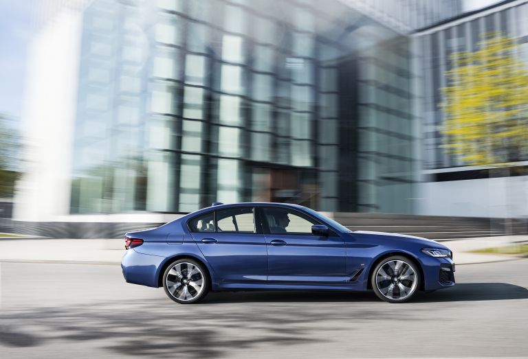 Overzicht zak Pelgrim 2021 BMW 530e ( G30 ) xDrive #586600 - Best quality free high resolution  car images - mad4wheels