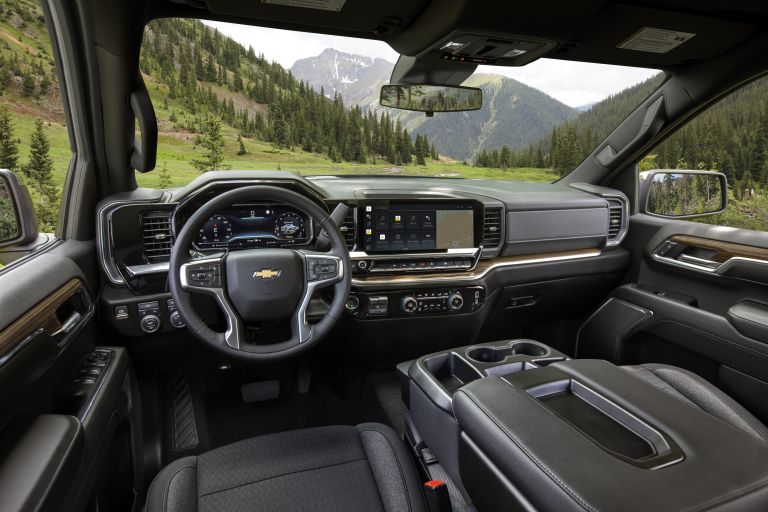 2022 Chevrolet Silverado LT 643038