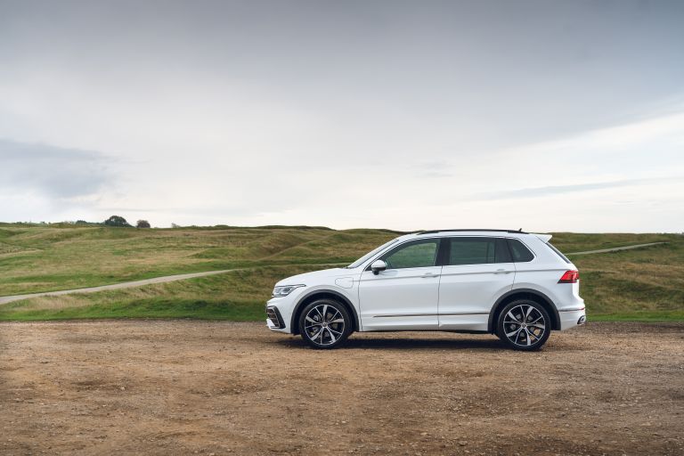 2021 Volkswagen Tiguan R-Line eHybrid - UK version 648657