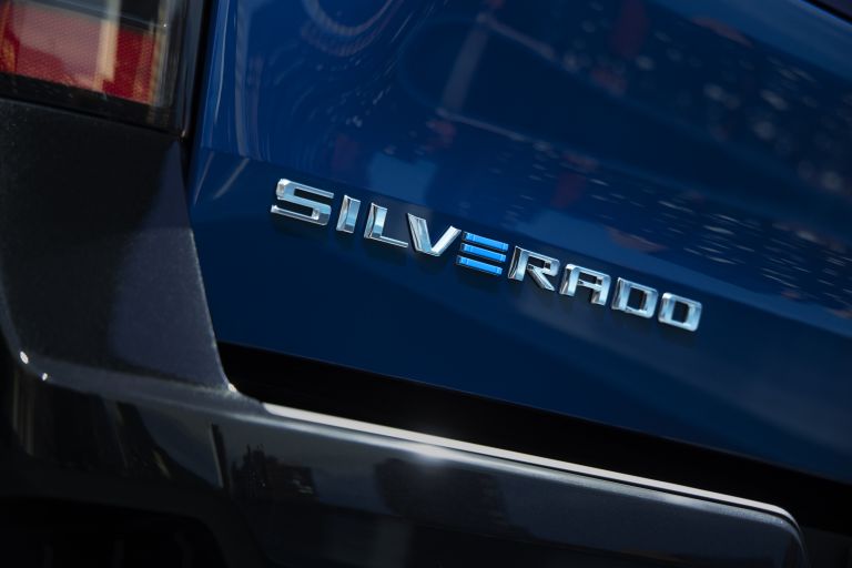 2024 Chevrolet Silverado EV RST 658040