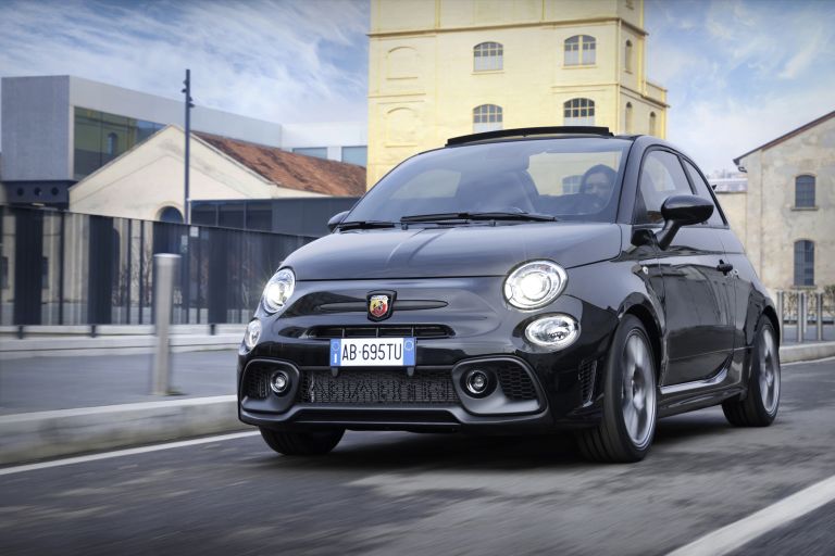 2022 Abarth 695 Turismo 666368