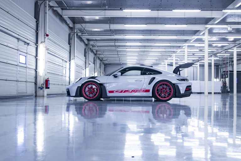 2023 Porsche 911 ( 992 ) GT3 RS 689800