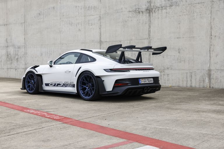 2023 Porsche 911 ( 992 ) GT3 RS 689995