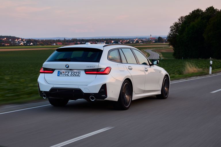 BMW 3-series Touring 2023 G21 3D Render