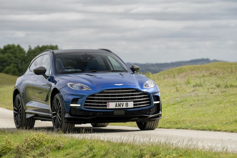 2022 Aston Martin DBX707 - UK version 686113