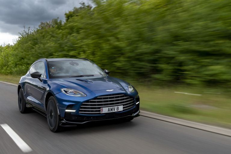 2022 Aston Martin DBX707 - UK version 686116