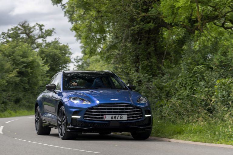 2022 Aston Martin DBX707 - UK version 686130