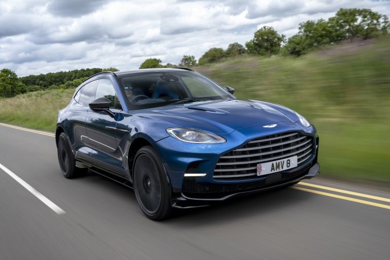 2022 Aston Martin DBX707 - UK version 686159