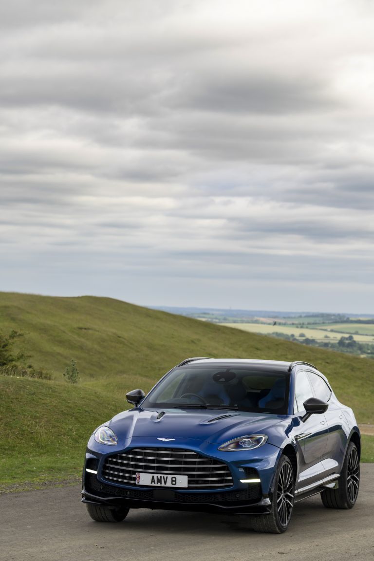 2022 Aston Martin DBX707 - UK version 686174