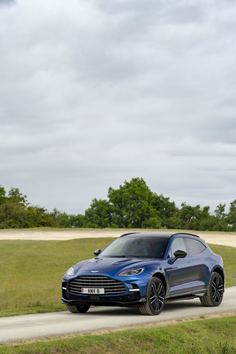 2022 Aston Martin DBX707 - UK version 686185