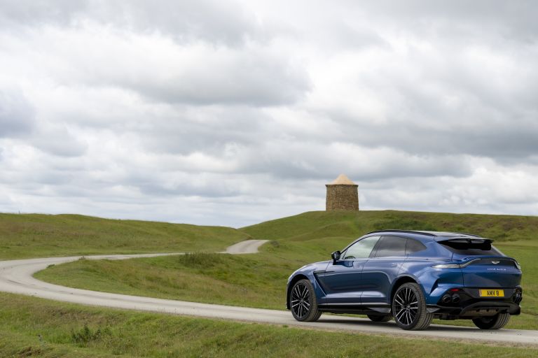 2022 Aston Martin DBX707 - UK version 686187